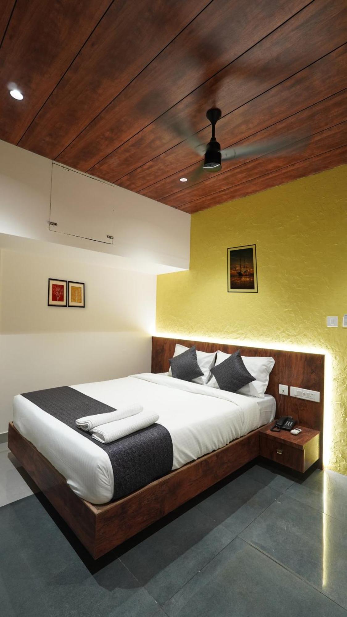 Hotel Hive Inn - โคชิโคด ภายนอก รูปภาพ