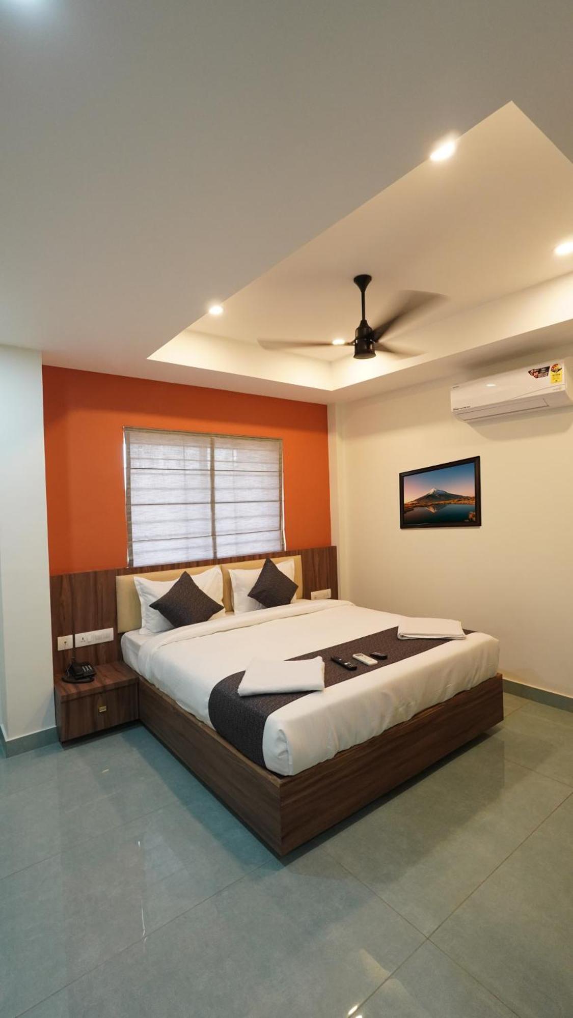 Hotel Hive Inn - โคชิโคด ภายนอก รูปภาพ