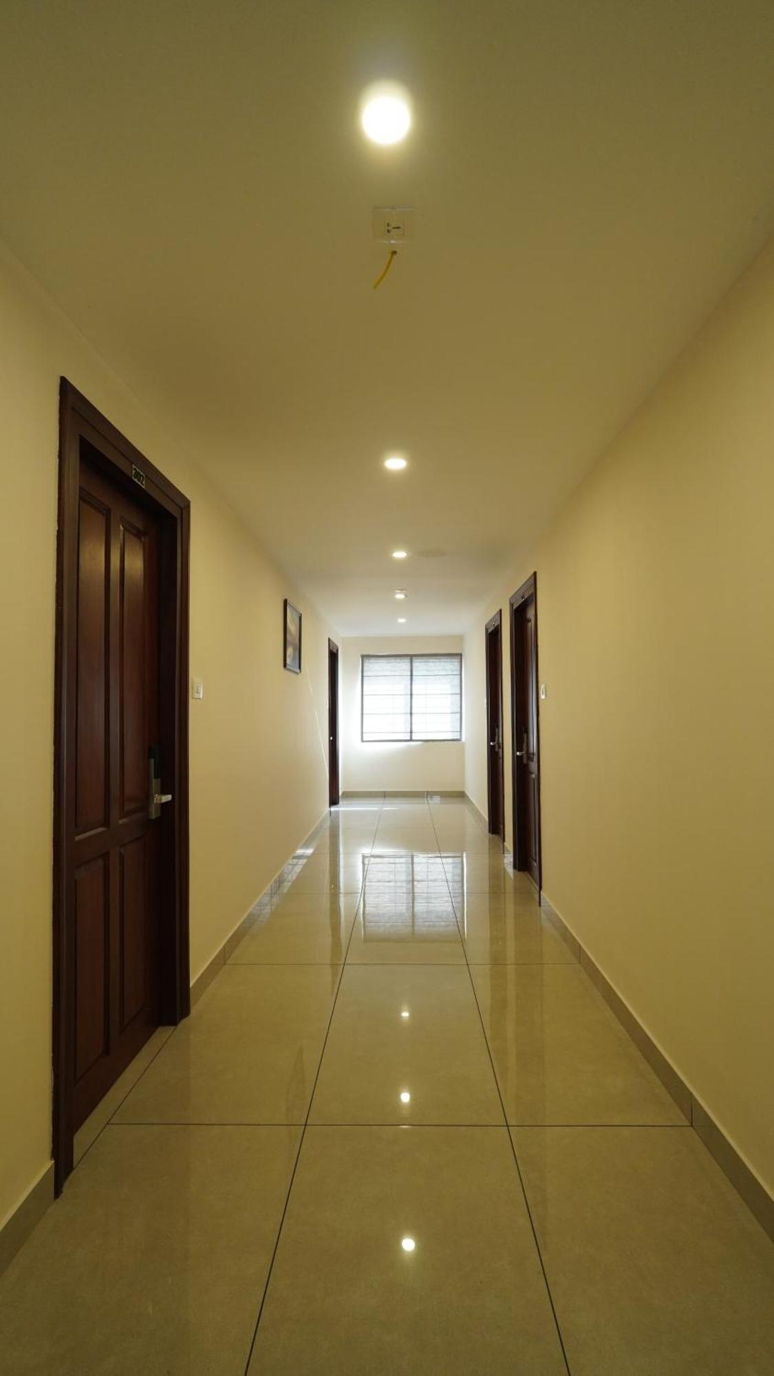 Hotel Hive Inn - โคชิโคด ภายนอก รูปภาพ