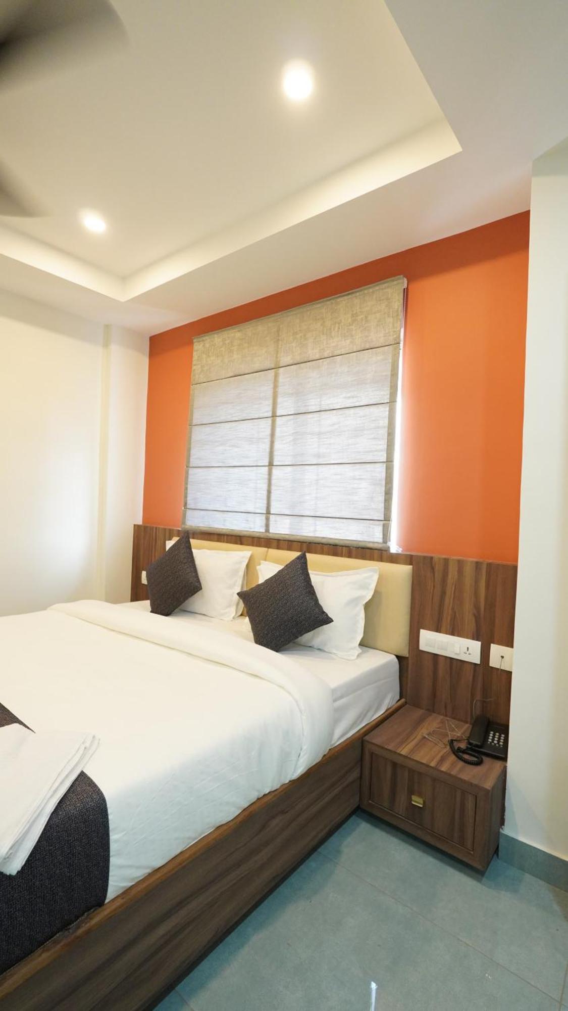 Hotel Hive Inn - โคชิโคด ภายนอก รูปภาพ