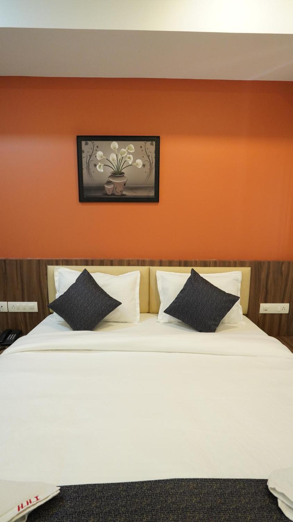 Hotel Hive Inn - โคชิโคด ภายนอก รูปภาพ